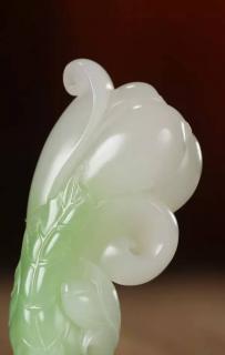 和田玉的丰富颜色:谁持彩练当空舞